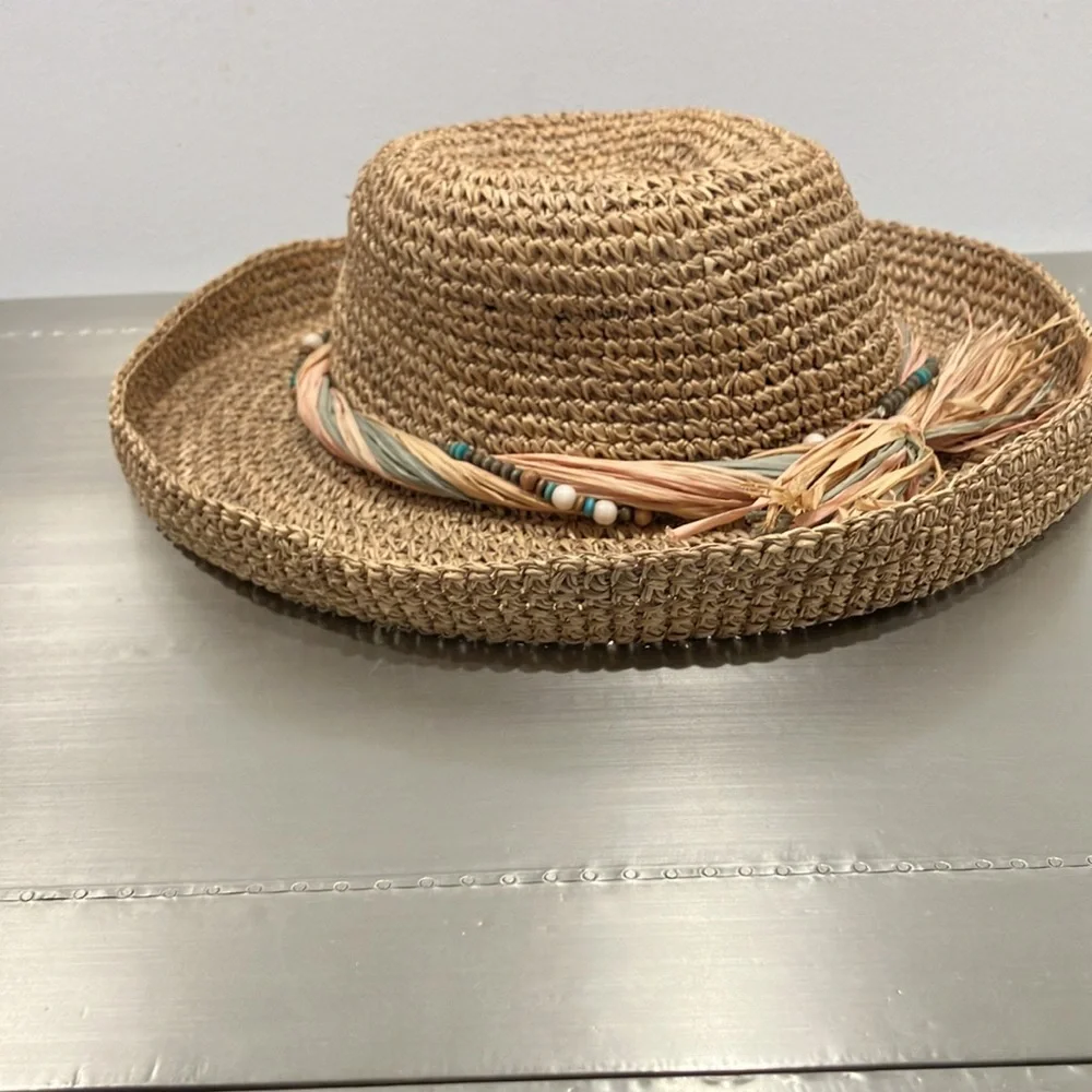 Beach Hat - Picture 1 of 6